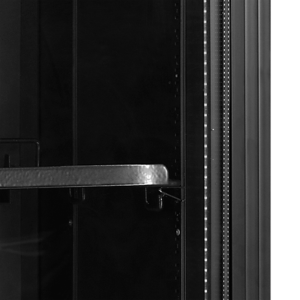 Melna stikla durvju dzērienu ledusskapis TEFCOLD 114 L - Veiktspēja un elegance