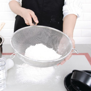 Profesionāls sietiņš Vogue 260 mm: izturīgs un efektīvs