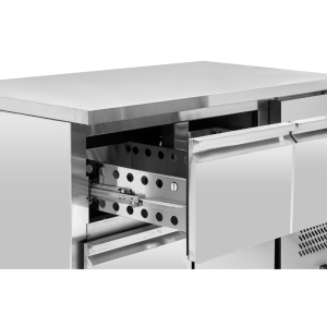 Pozitīva ledusskapis ar 4 Dynasteel kastēm: Augsta profesionālā kvalitāte