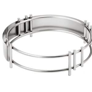 Atbalsts wok pannai ar gāzes plīti.