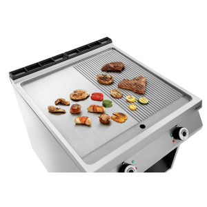 Plāksne Snacker platums 800 mm - 1/2 gluda 1/2 rievota - Elektriska