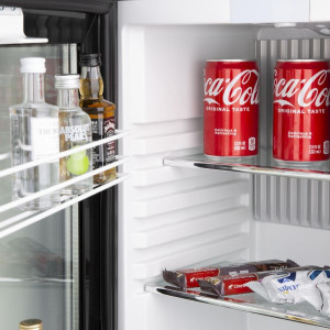 Mini bārs viesnīcas numurā - Polar