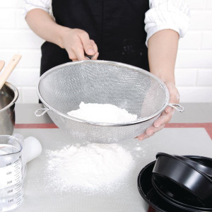 Profesionāls sietiņš Vogue 240 mm: izturība un daudzfunkcionalitāte