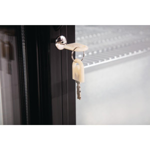 Aizmugurējais bārs ar 3 bīdāmām stikla durvīm 330 L - Polar - Veiktspēja un uzticamība