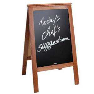 Bāra ielas bistroa ēdienkarte.