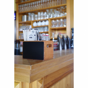 Pamatne un garšvielu kaste