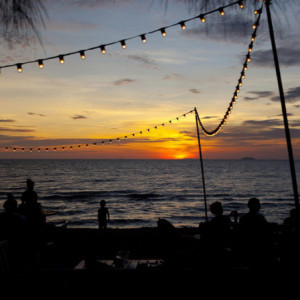 Āra apgaismojuma girlande ar spuldzītēm ar pavedienu - Link Me Light - Lumisky