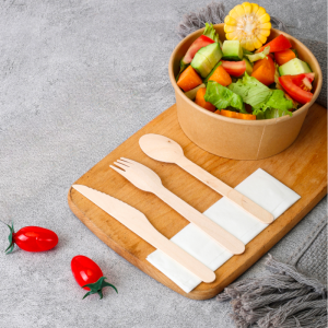 Komplekts ar 4 gabaliem - Dynasteel koka galda piederumi: nazis, dakša, liela karote, salvete - 500 gabali